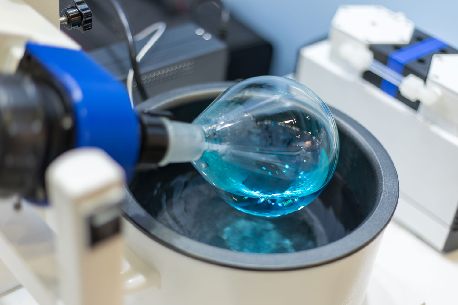 Etallwit Rotary Evaporator designed for laboratory-scale solvent evaporation applications