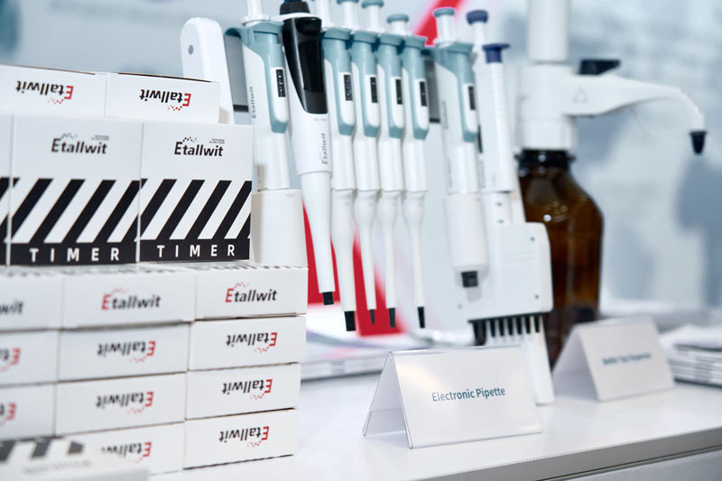 Biological Sample Management - Etallwit Handling Solutions