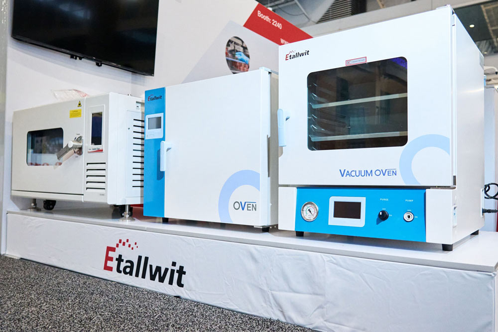 Etallwit exhibits - Vacuum Oven