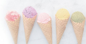 Liquid Nitrogen Ice Cream Is Smoother, Faster, and Cleaner